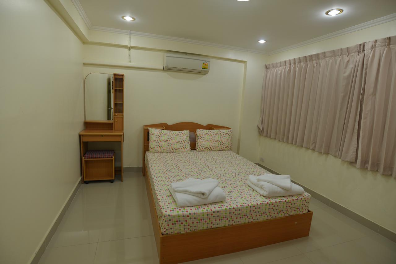 Cozy Loft Hostel Патая Екстериор снимка